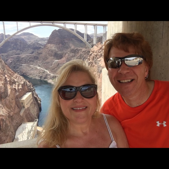 Meet your Posher, Samantha - Picture 1 of 1